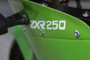 ZX2R 009.JPG